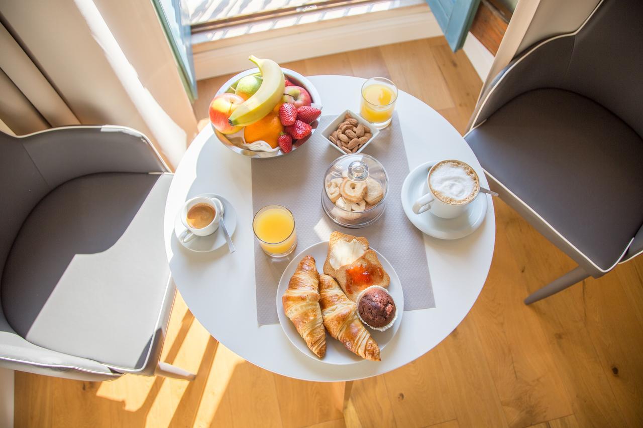 Bed and Breakfast Antico Corso Charme Кальяри Экстерьер фото